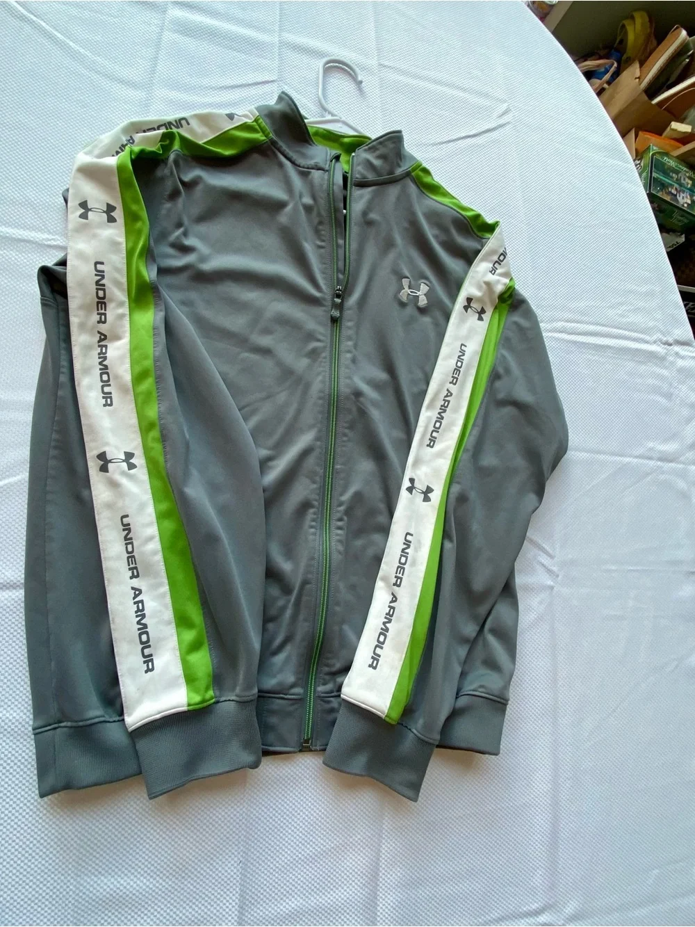 Under Armour Grey and Green Zip Track Jacket men’s medium loose